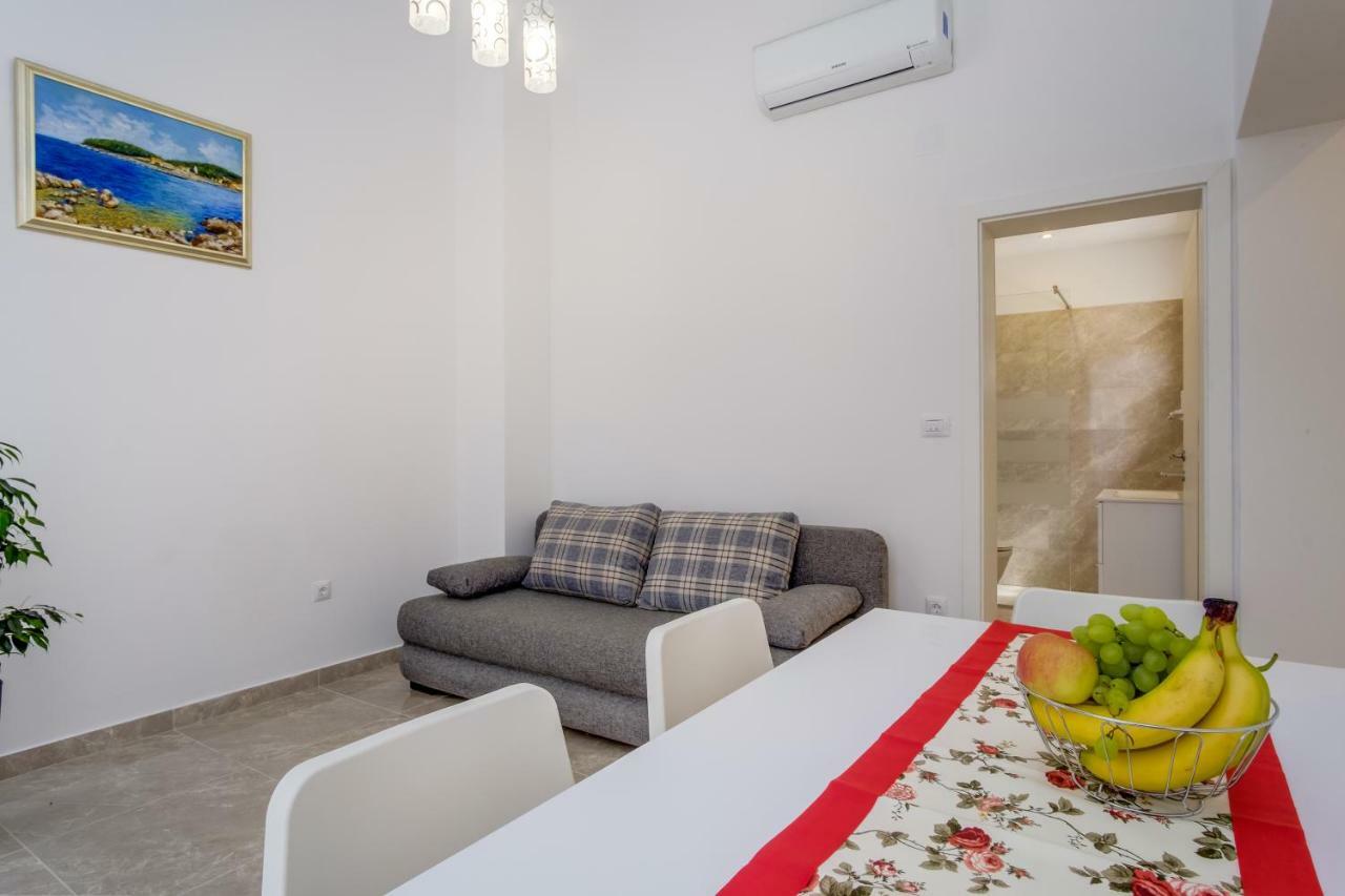 Apartmani Beatrice Mali Lošinj Exterior foto